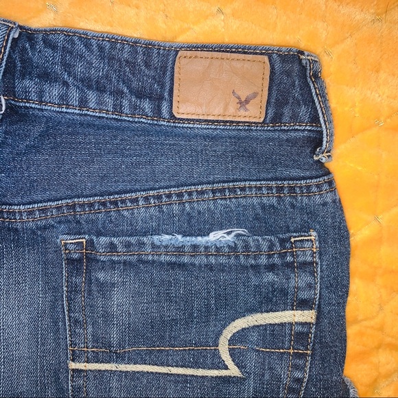 High waisted American Eagle jean shorts - Picture 6 of 7